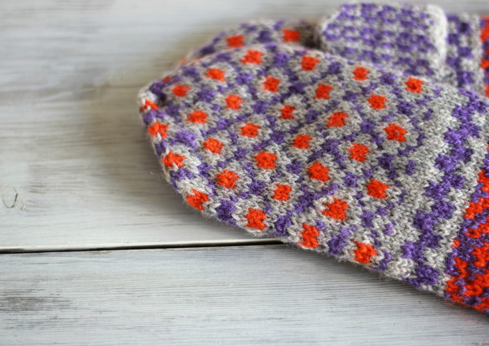 ラトビアのおばあちゃんの手編みミトン