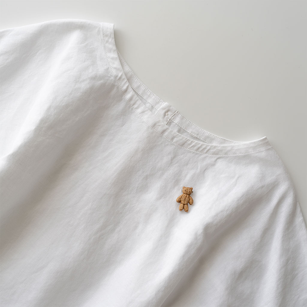 ao11｜ブローチ クマ