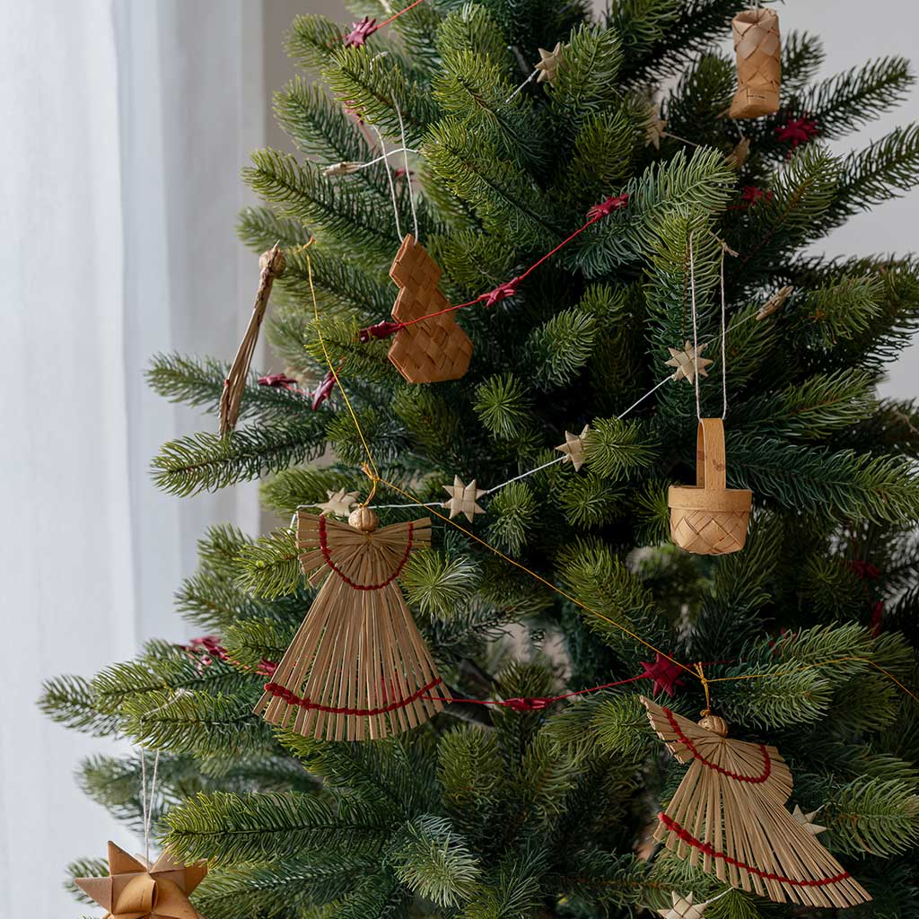 A WORLD OF CRAFT｜ガーランド