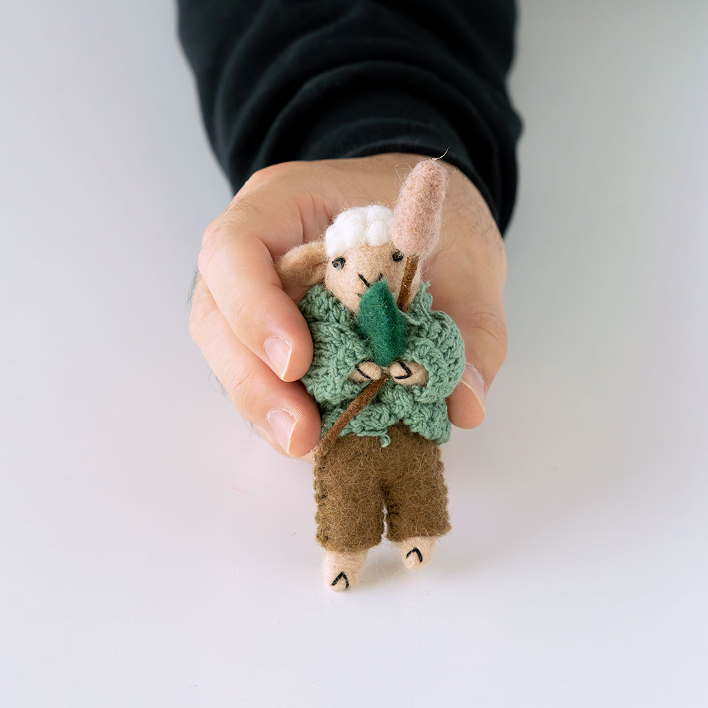 A WORLD OF CRAFT｜オーナメント 02 SHEEP WITH TWIG