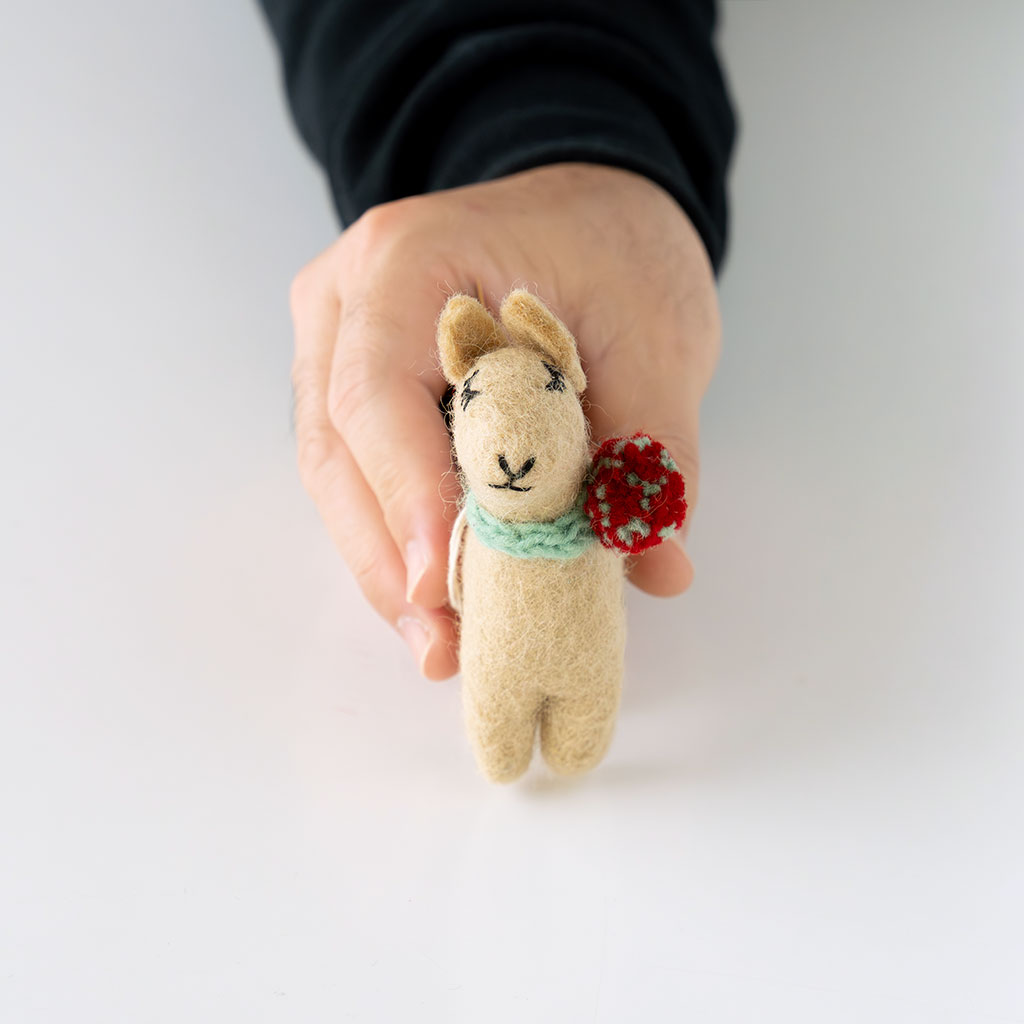 A WORLD OF CRAFT｜オーナメント 05 DEER WITH POMPOM