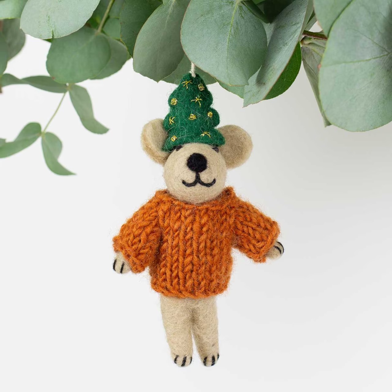 A WORLD OF CRAFT｜オーナメント 09 BEAR WITH CHRISTMAS TREE HAT