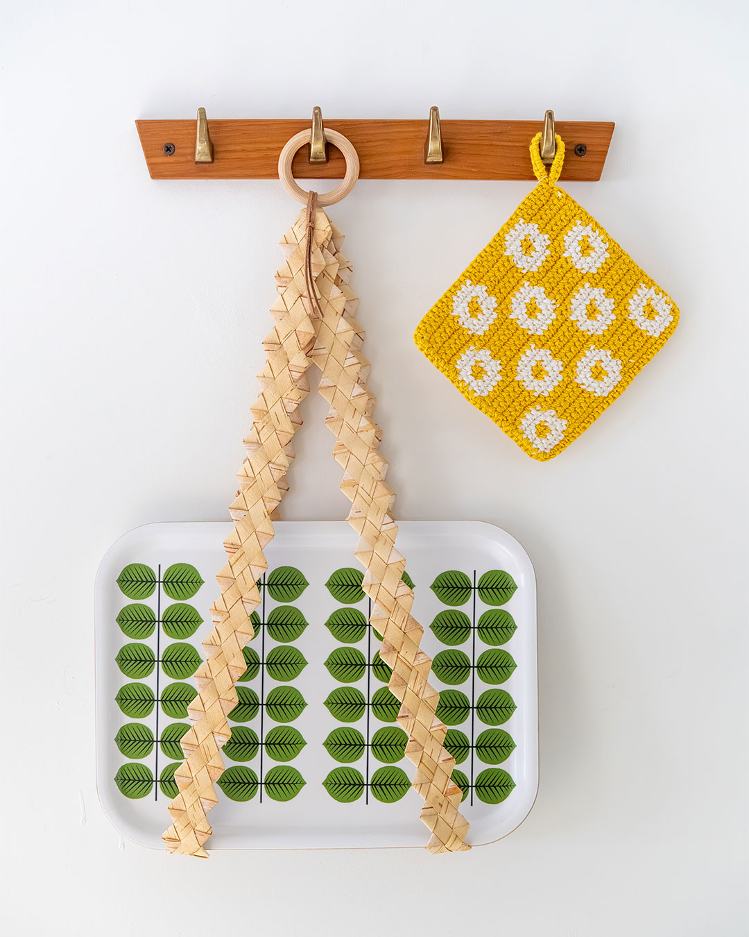 冬頃再入荷予定】Naverslojd Bror 河内山淳子｜白樺のトレイハンガー