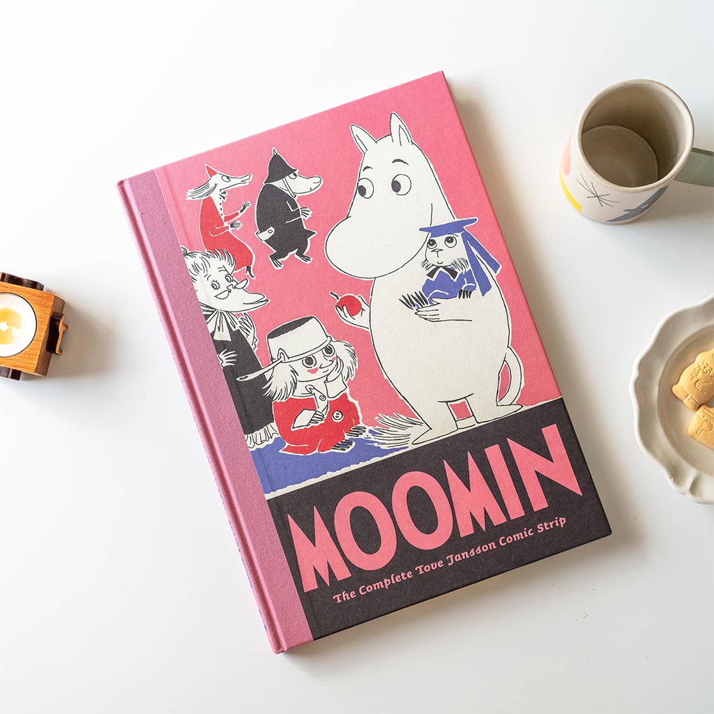 ムーミンコミック Moomin Vol.5 The Complete Tove Jansson Comic Strip（ピンク）＜英語版＞