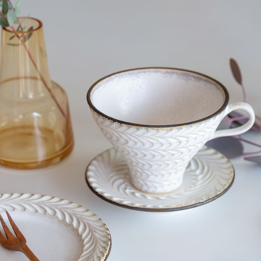 はしもとさちえ｜ティーカップ＆ソーサー（b）
