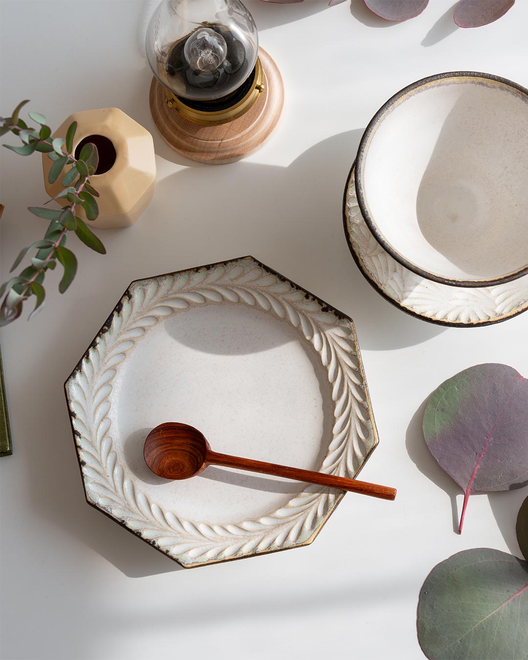 はしもとさちえ｜ハチカクプレート小（hane）