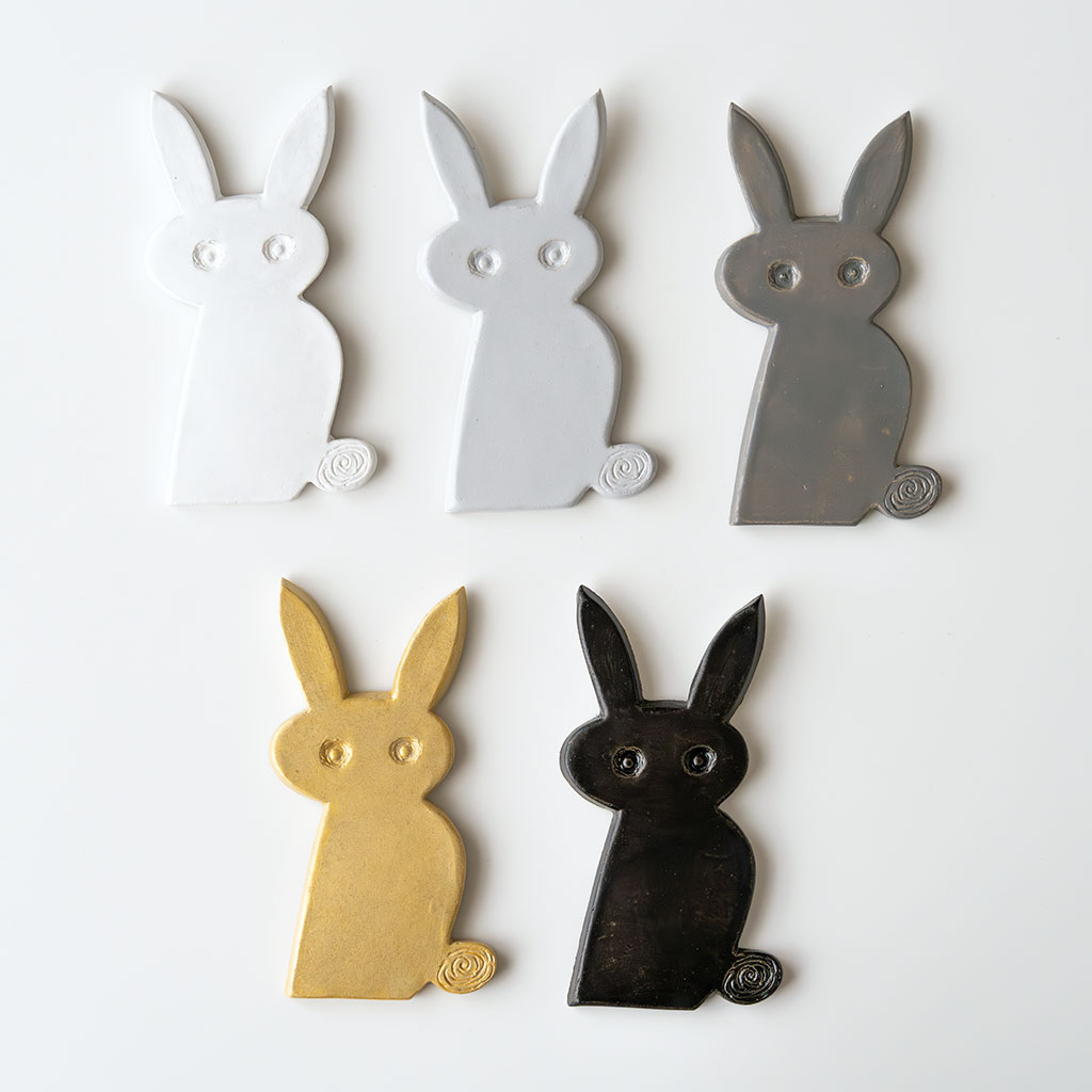 【8372】海外　マステ　5.4m巻売り　貝殻光カッティング　熊　うさぎ 8372】海外 マステ 5.4m巻売り 貝殻光カッティング 熊 うさぎ