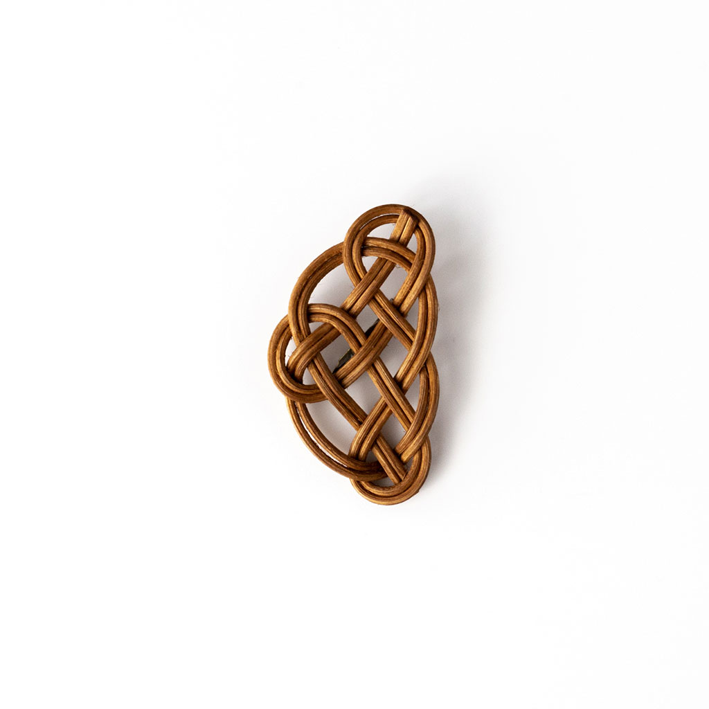 kuroshiro works｜ラタン ブローチ 三角 COMFOTA 北欧雑貨店