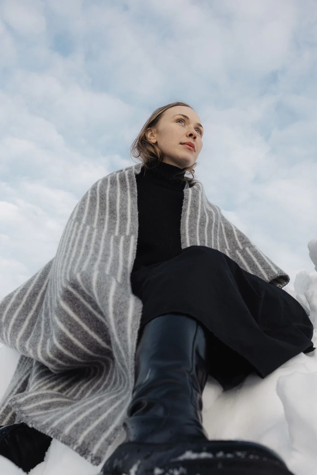 ラプアンカンクリ ブランケット 北欧 ウールブランケット 130x180cm 冬の暮らしを明るく鮮やかに！デザインと色が楽しいブランケット