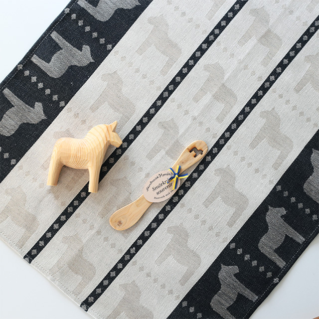 Skandinavisk Hemslojd スカンジナビスク・ヘムスロイド｜キッチンタオルとバターナイフのセット