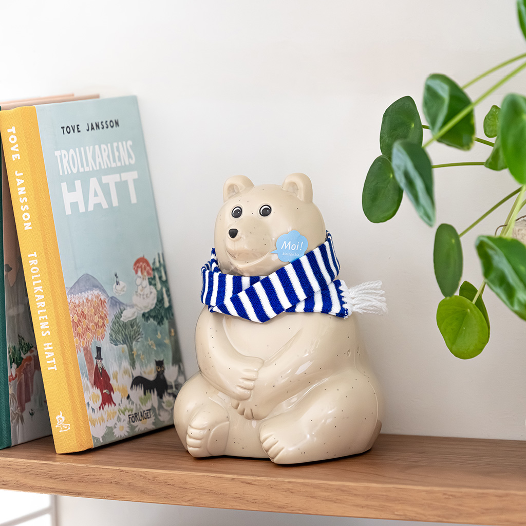 【2025年限定】しろくま貯金箱｜ブルーボーダーマフラー付き Polar Bear Money Box